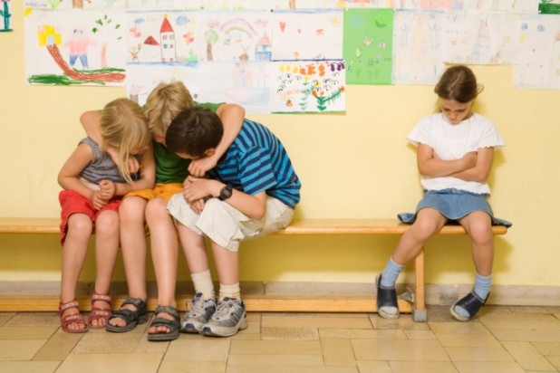 Дети и социализация: откуда берутся изгои в классе?